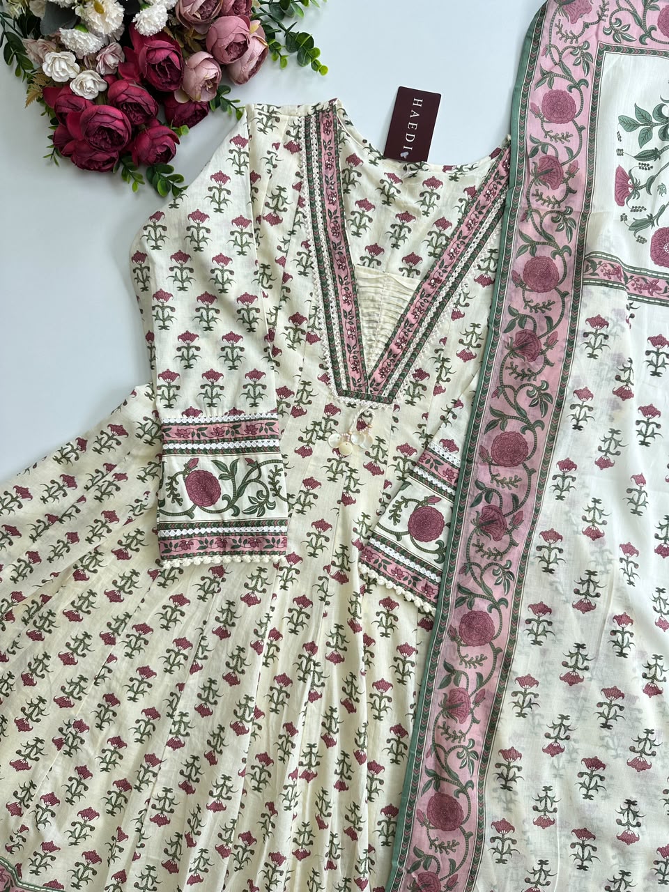 21212 /CMD 58923 Beautiful panel cut cotton anarkali
