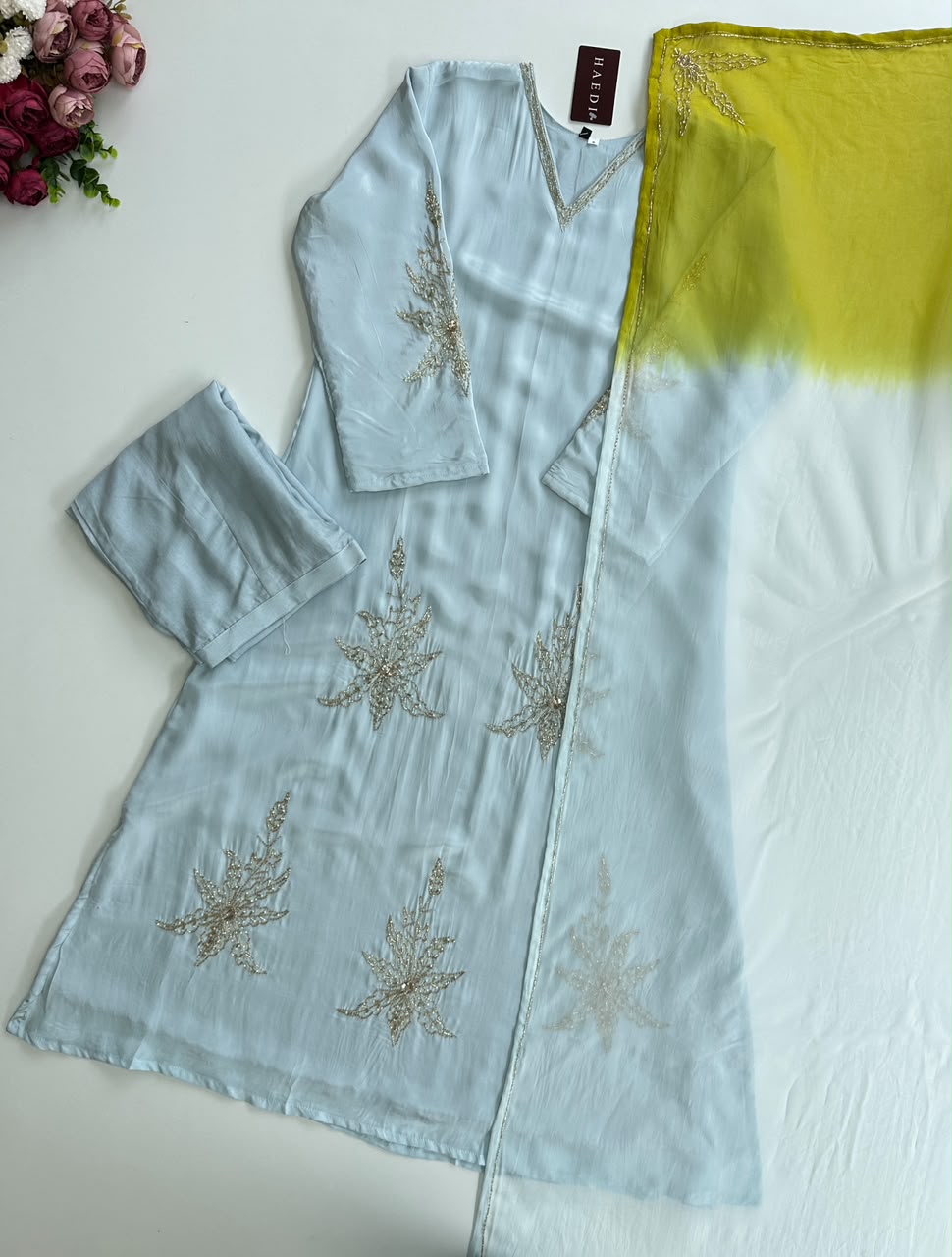 21319 Beautifull party wear suit