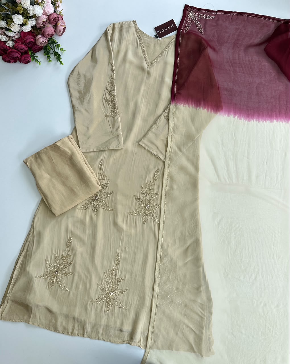 21319 Beautifull party wear suit