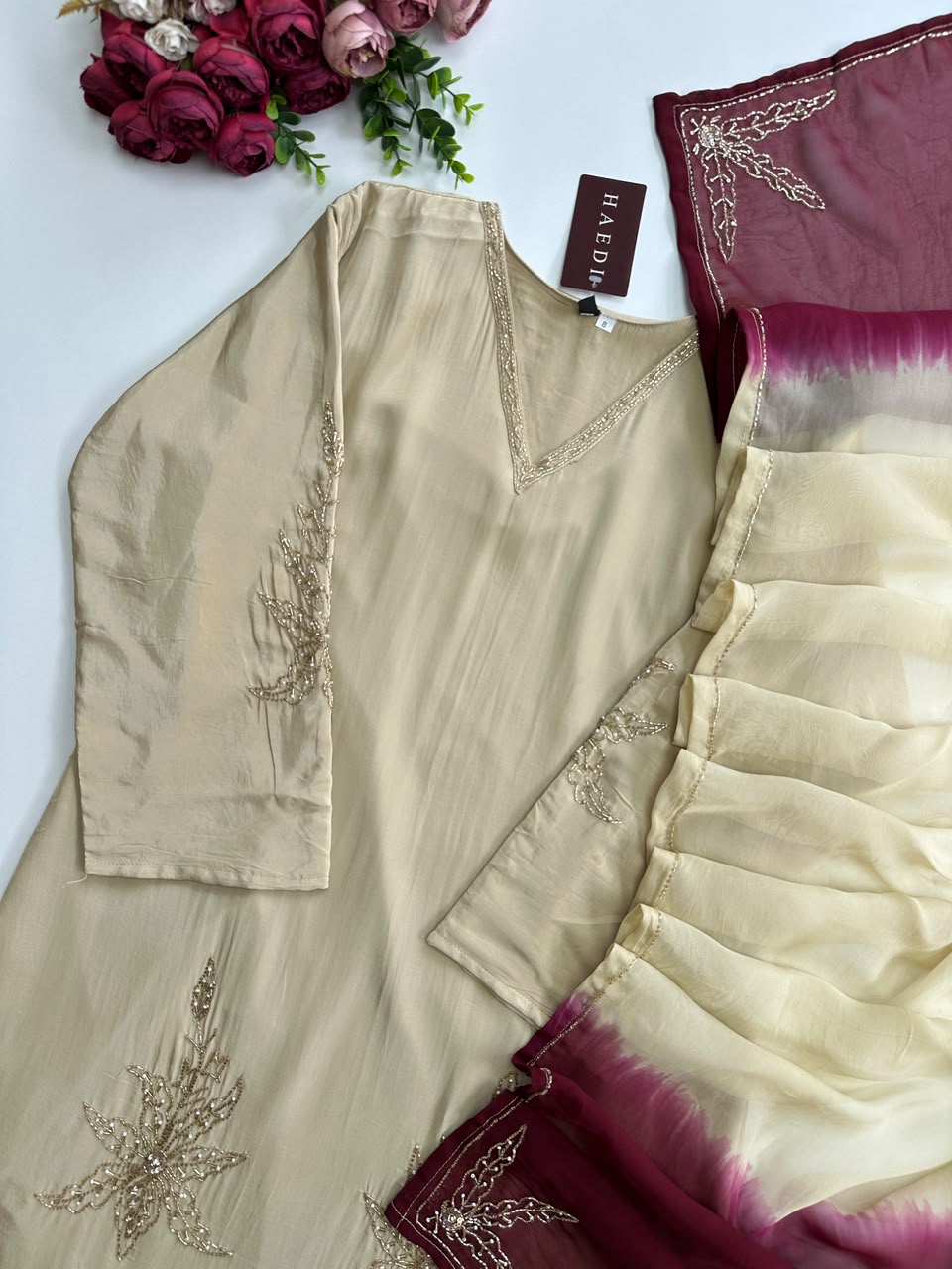 21319 Beautifull party wear suit