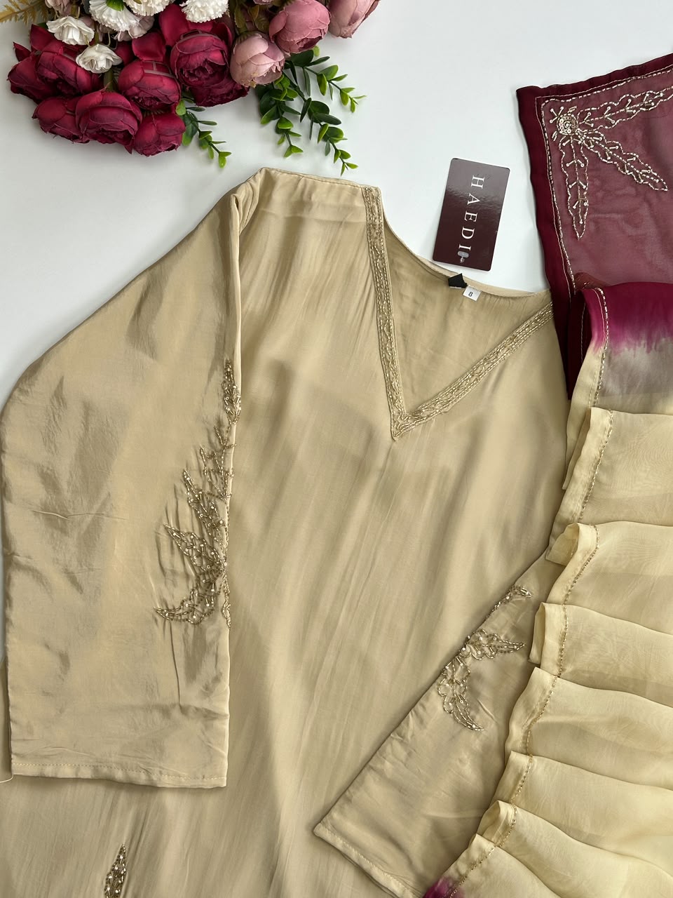 21319 Beautifull party wear suit