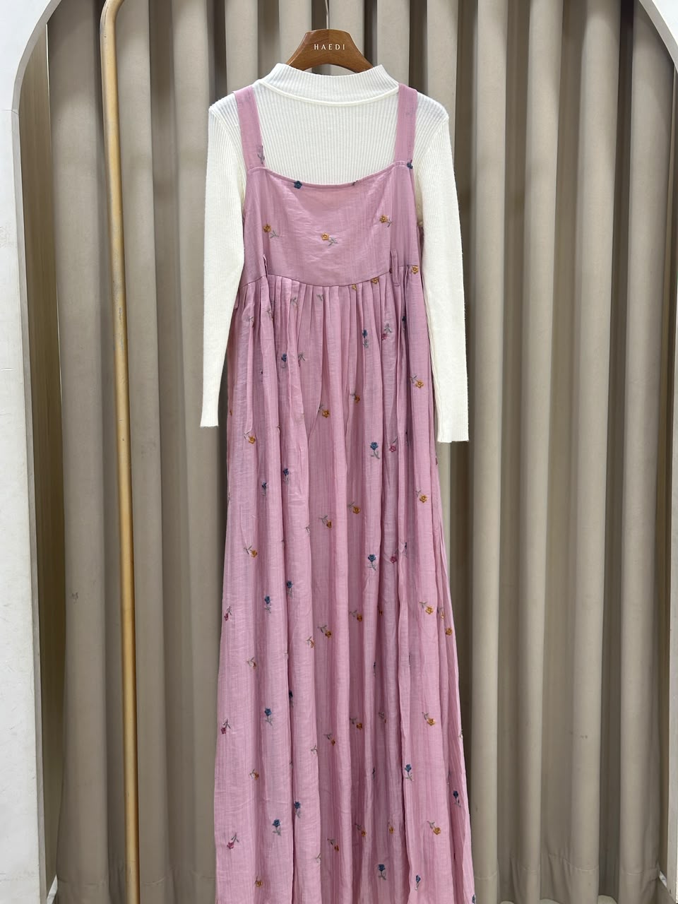20213 pinafore dress
