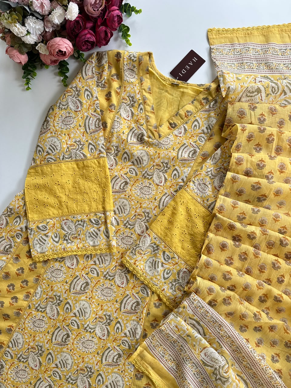 21245/CMD 58946 Beautiful cotton suit with pakistani suit
