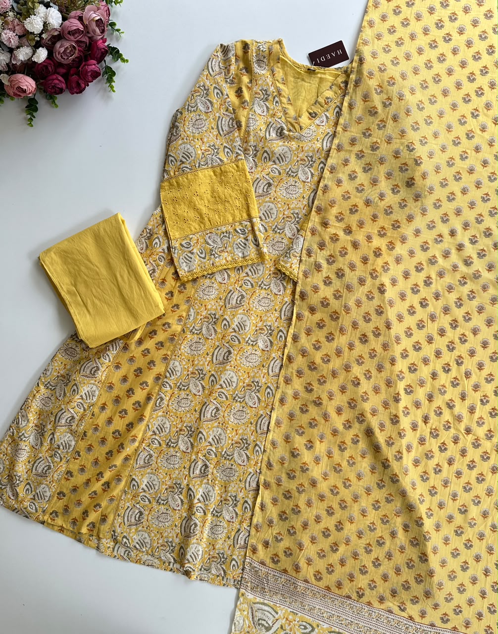 21245/CMD 58946 Beautiful cotton suit with pakistani suit