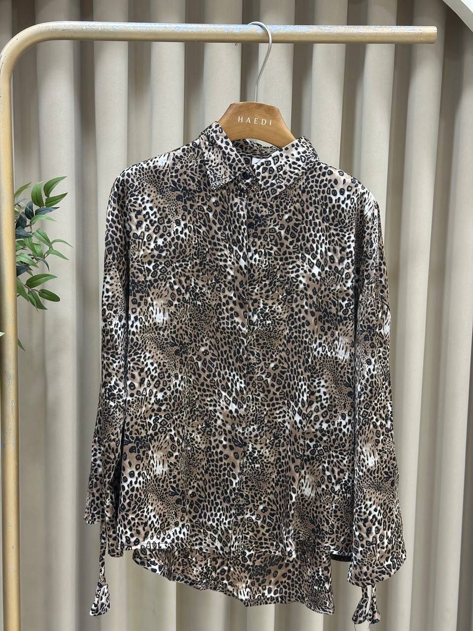 21291 Animal printed shirt