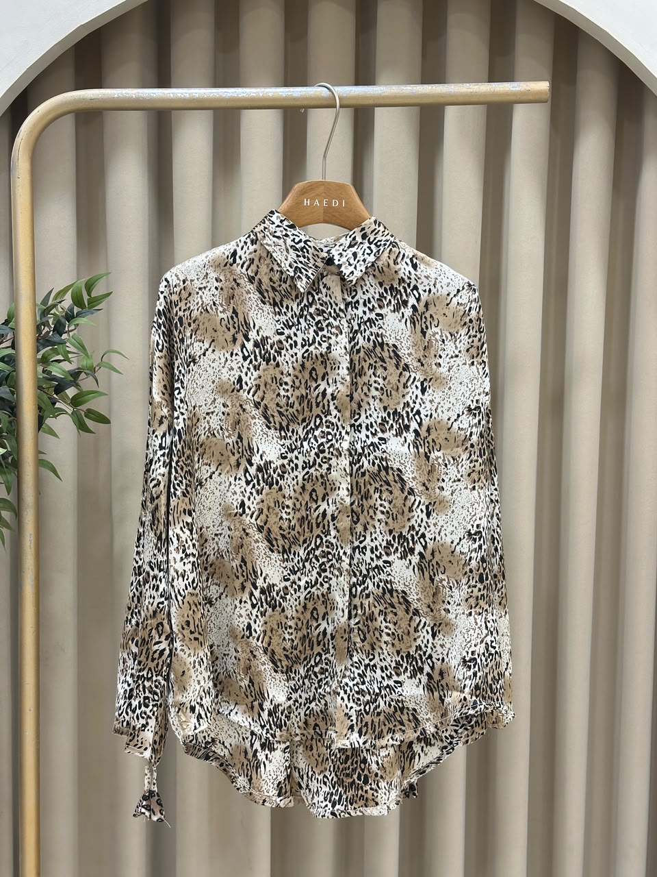 21291 Animal printed shirt