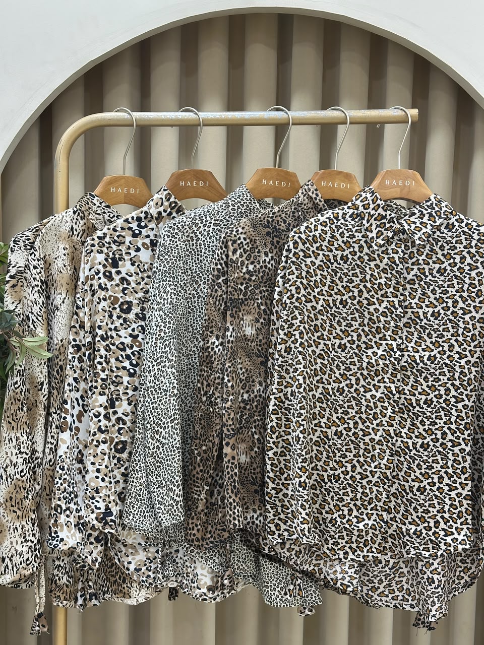 21291 Animal printed shirt