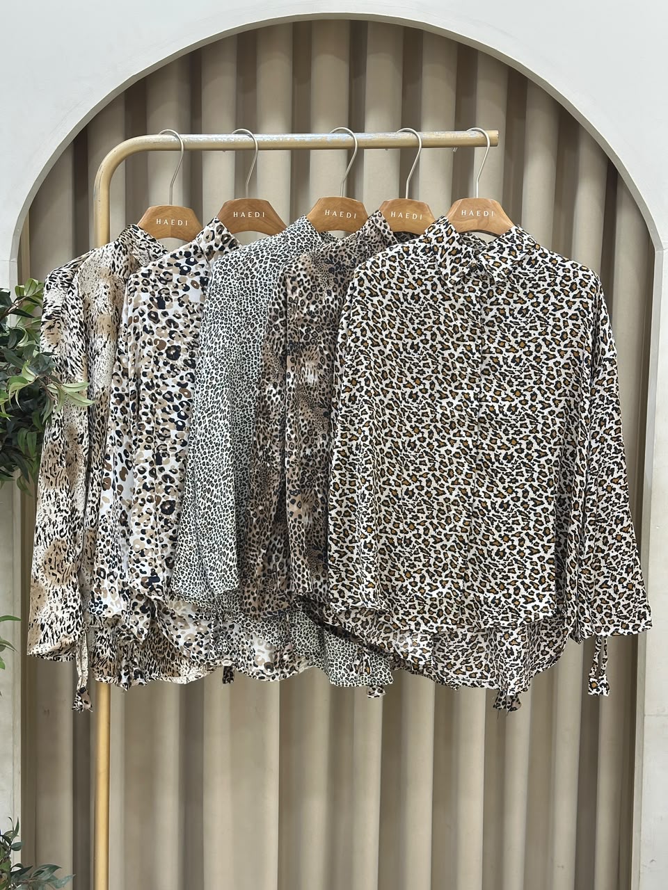 21291 Animal printed shirt
