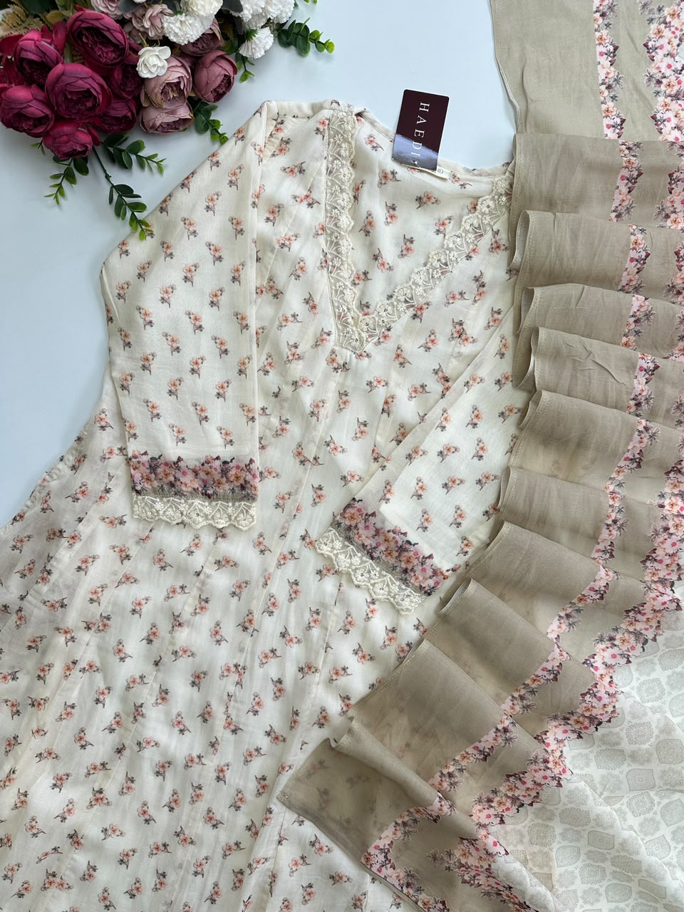 21376/CMD 59071 Beautiful panelcut anarkali