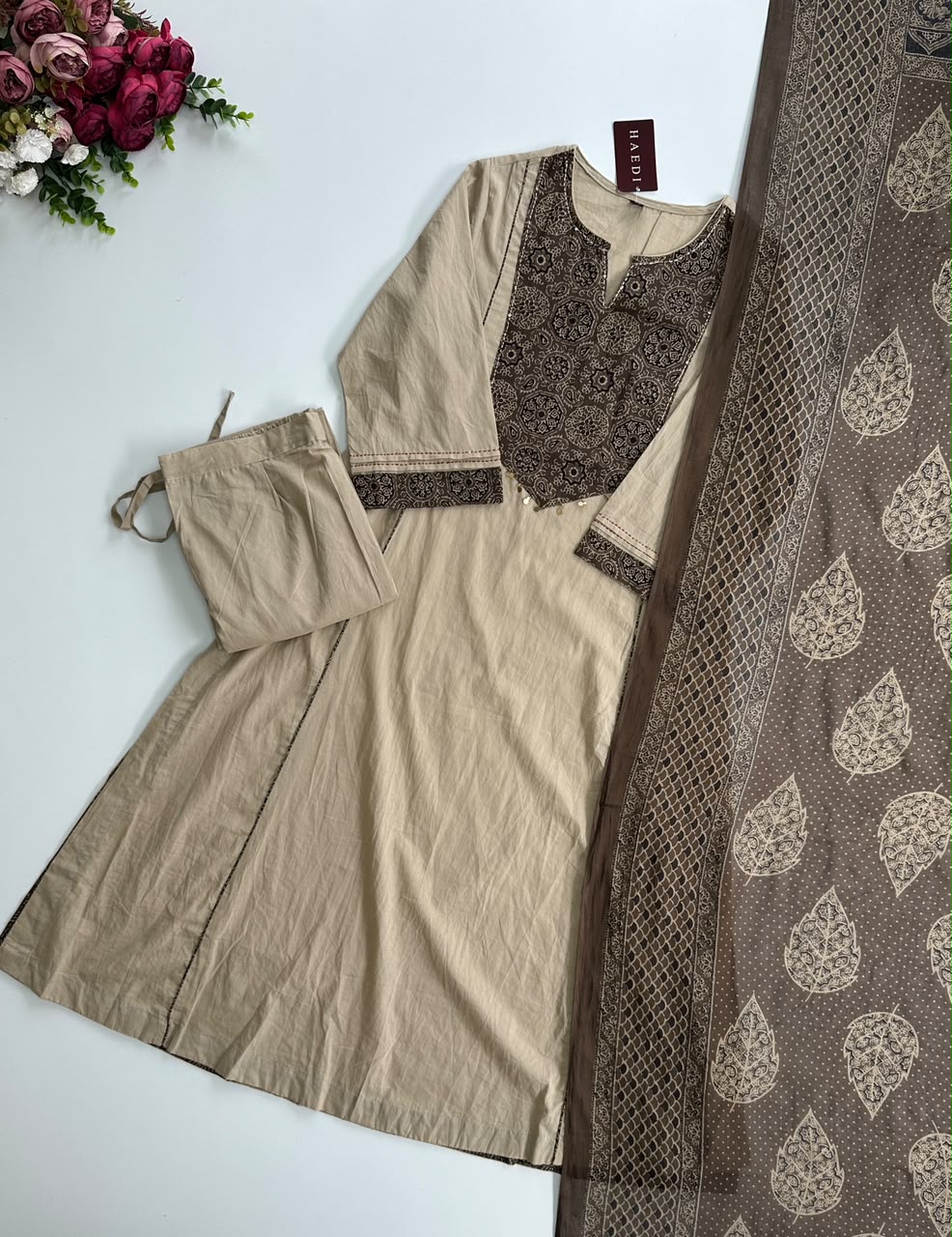 21369 Beautifull cotton suit