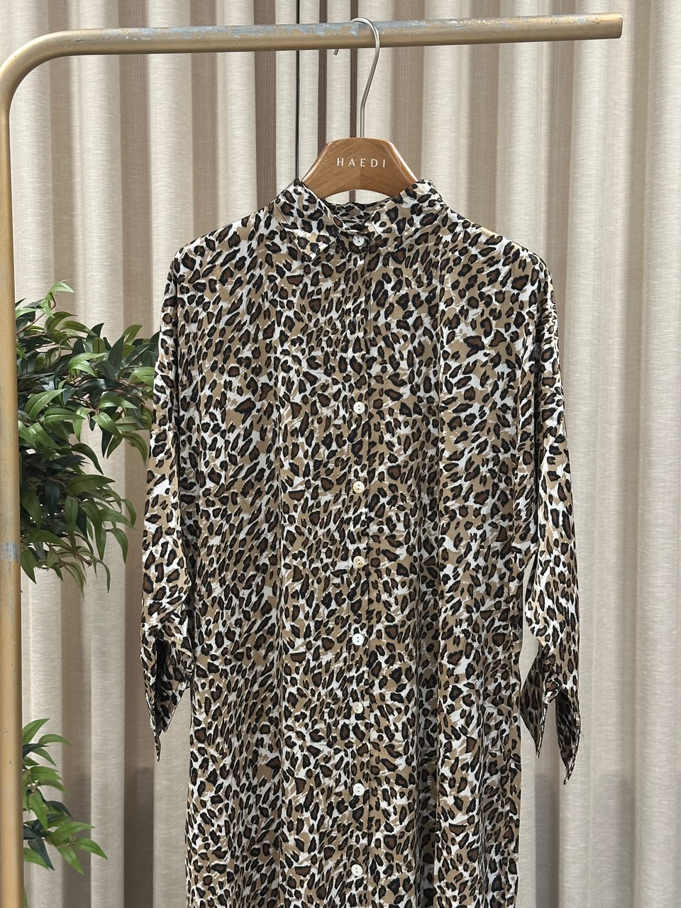 21295 Beautifull animal printed gown