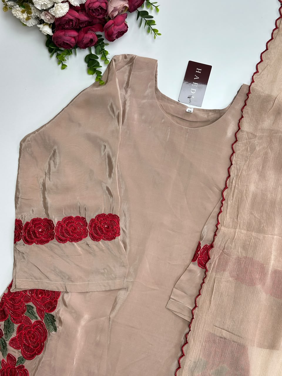21404 Beautiful salwar suit with applique work