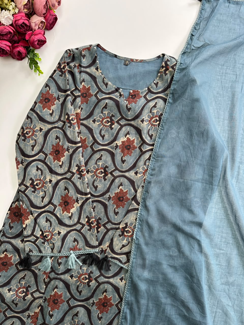 21405 Beautiful loose fitted cotton suit
