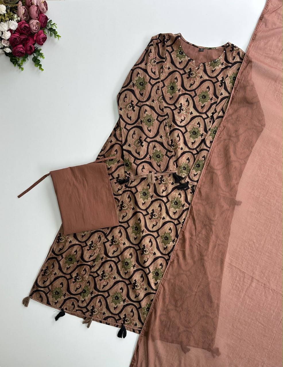 21405 Beautiful loose fitted cotton suit