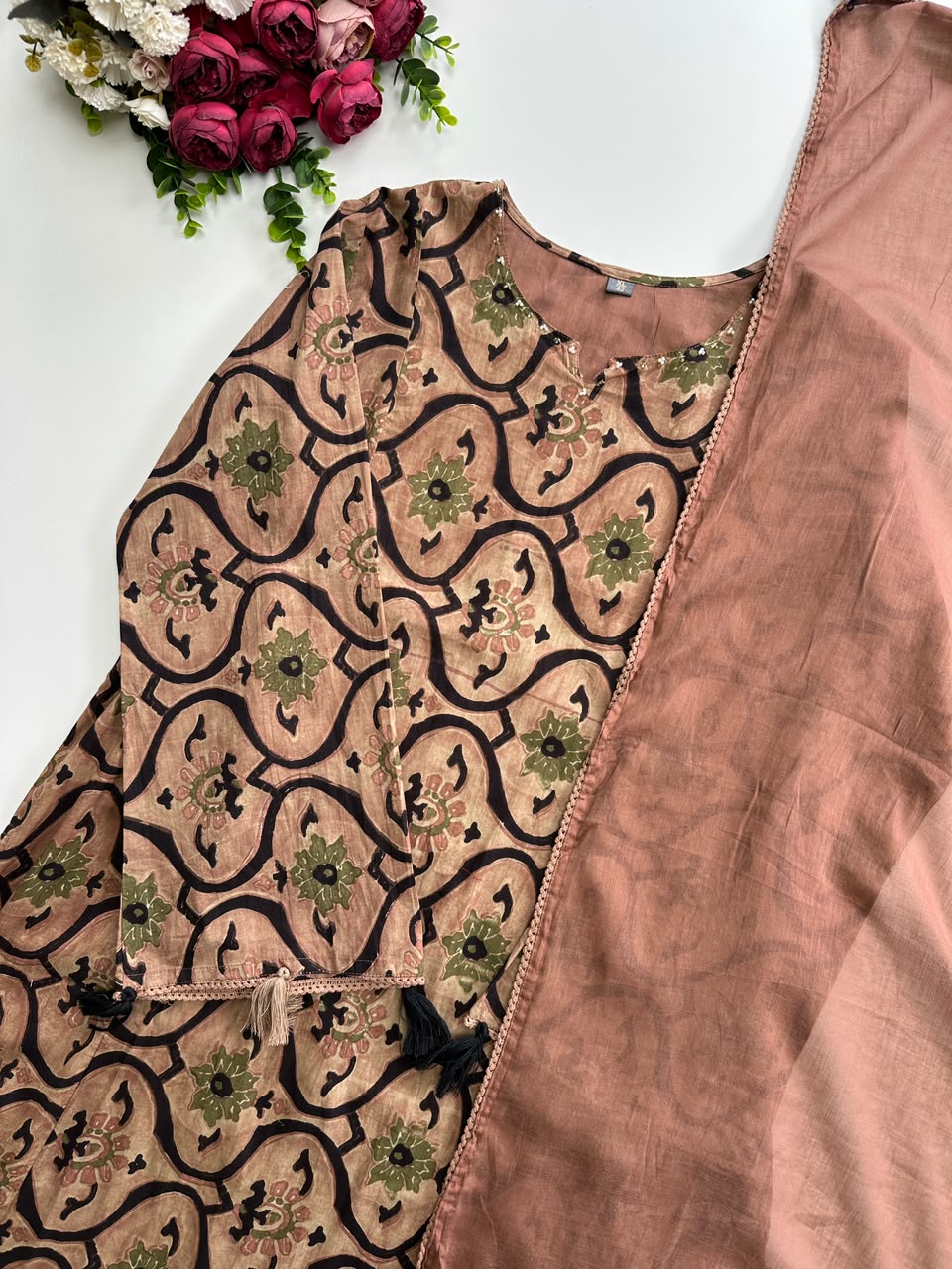 21405 Beautiful loose fitted cotton suit