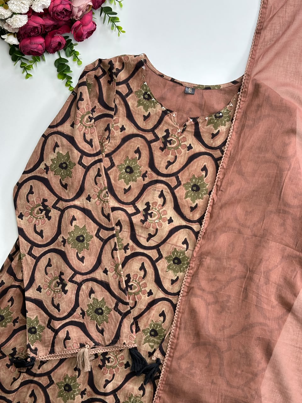 21405 Beautiful loose fitted cotton suit