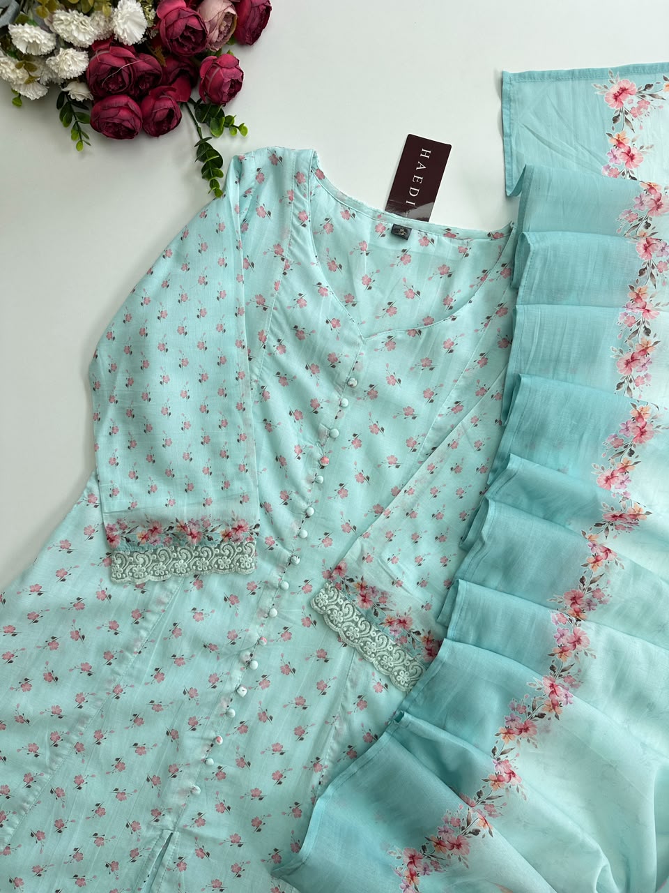 21375/21411 Beautiful floral suit