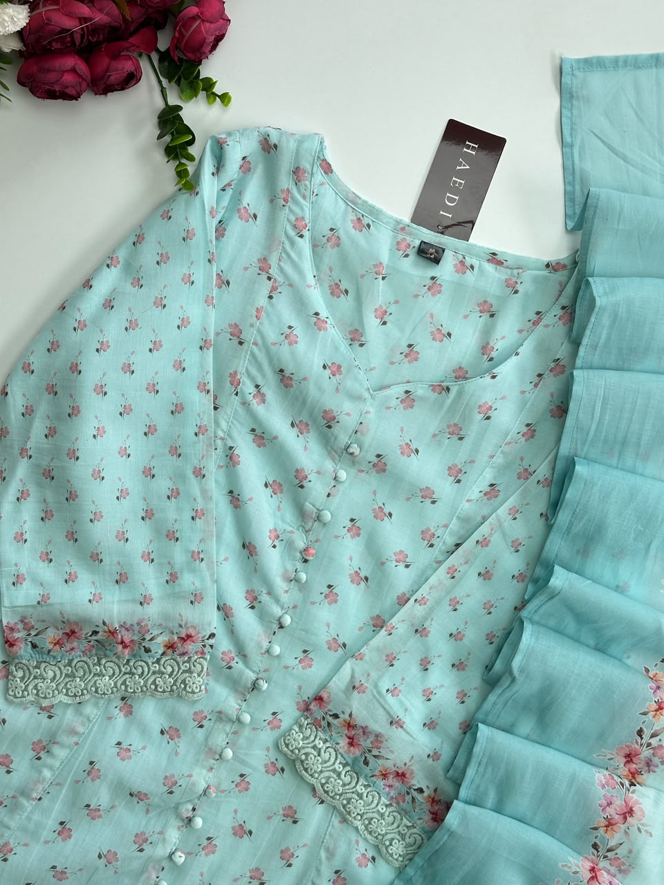 21375/21411 Beautiful floral suit