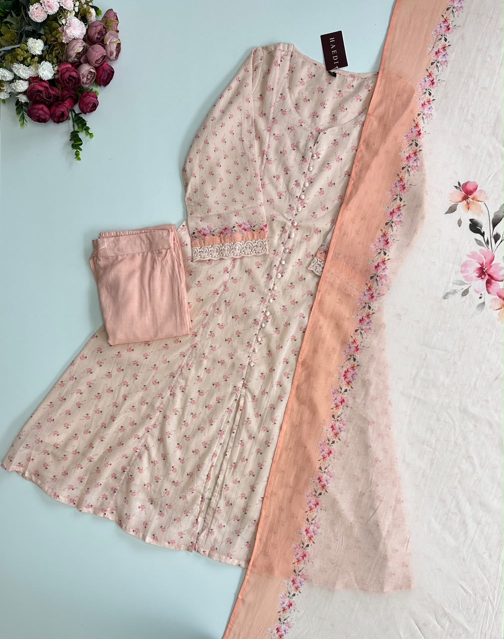 21375/21411 Beautiful floral suit