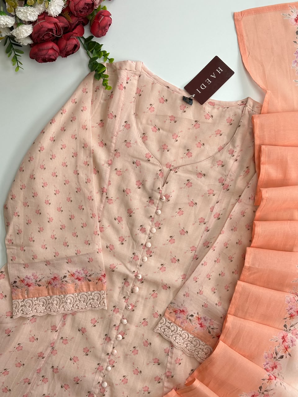 21375/21411 Beautiful floral suit