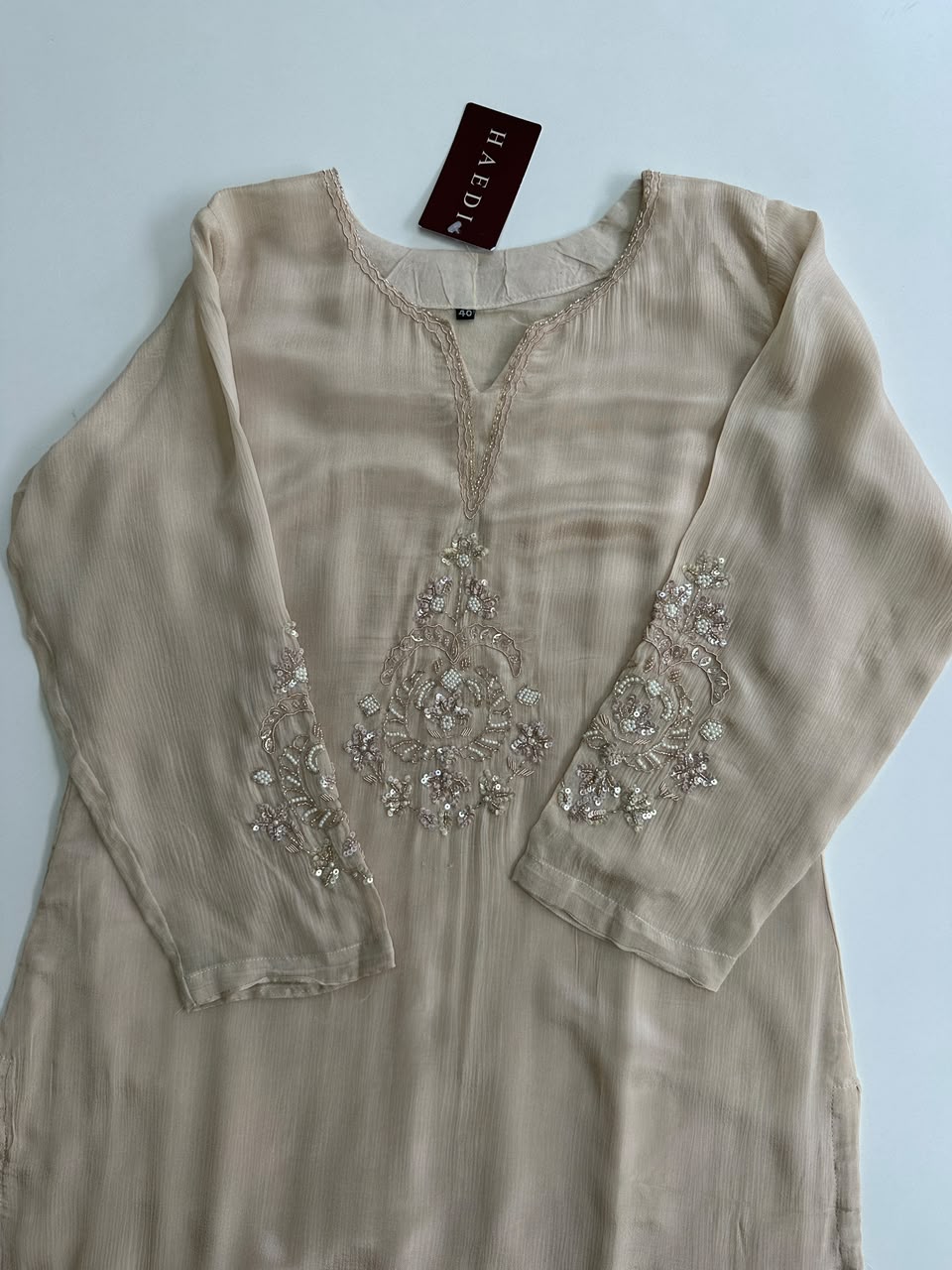 21396 Beautiful partywear suit