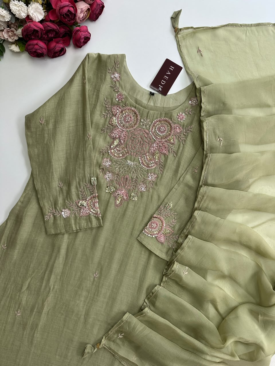 21392 Premium mul chanderi suit