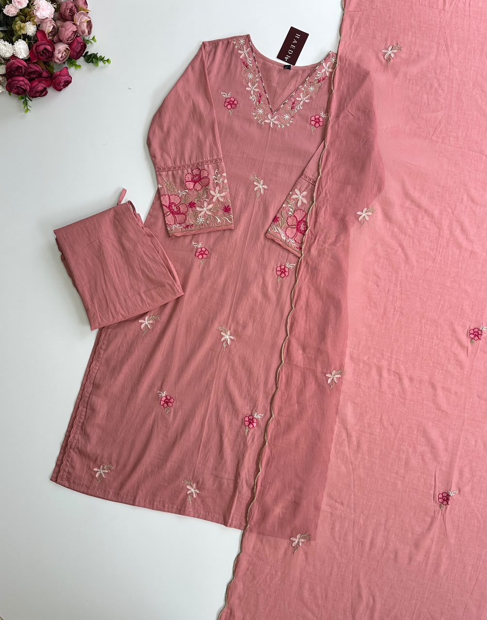 21393 Beautiful embroidered suit