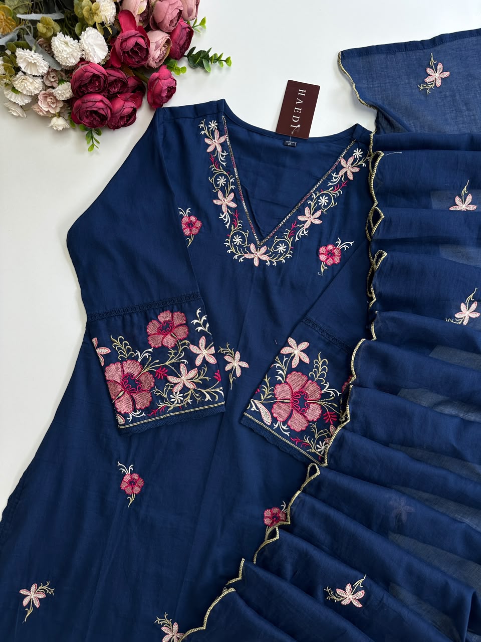 21393 Beautiful embroidered suit