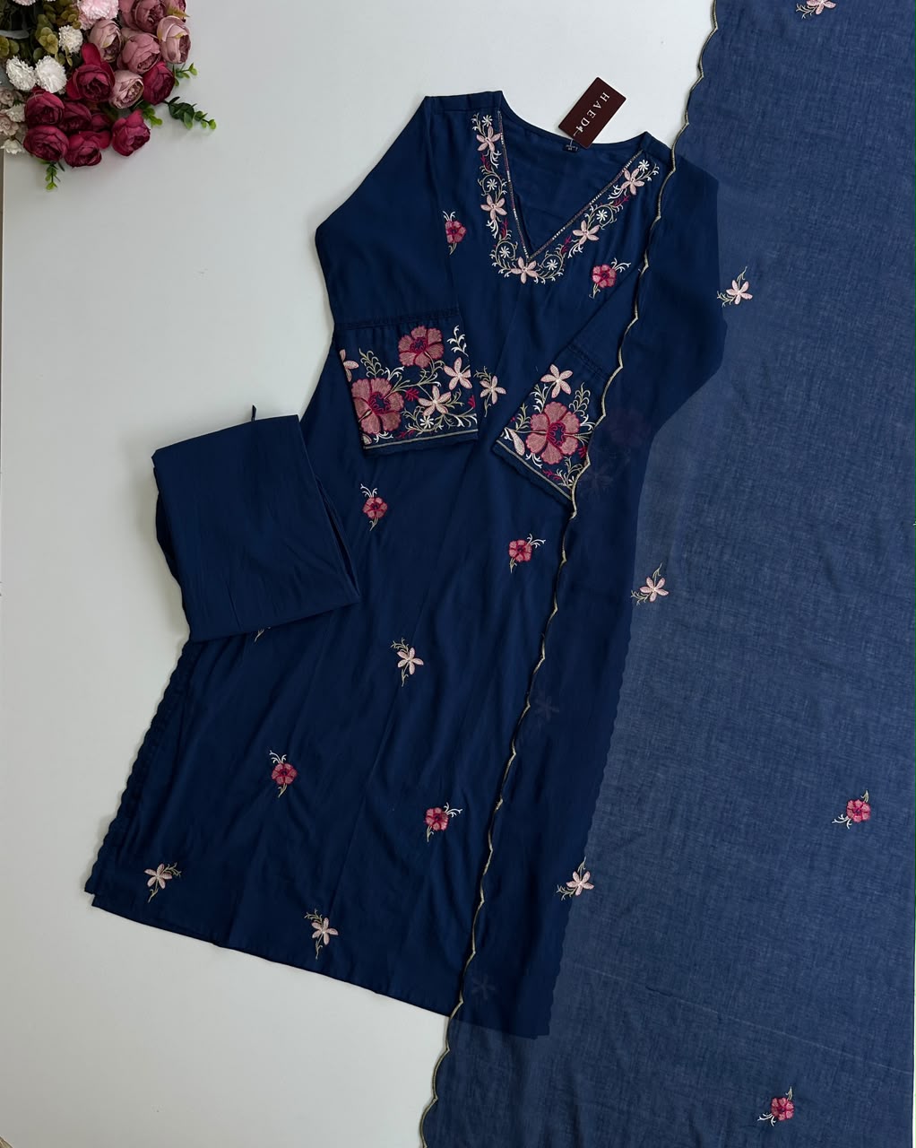 21393 Beautiful embroidered suit