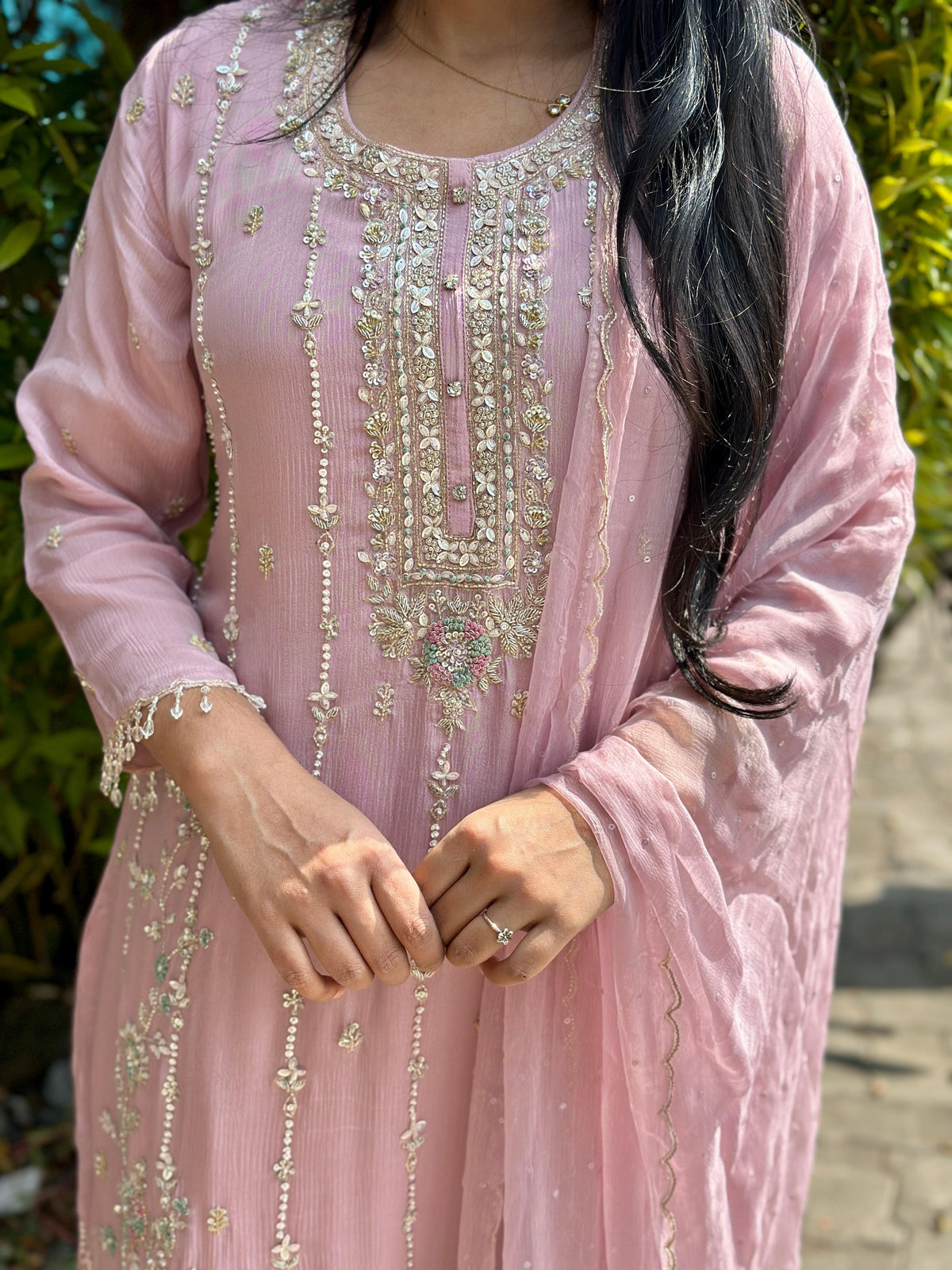 16548 Premium Chinnon heavy partywear
