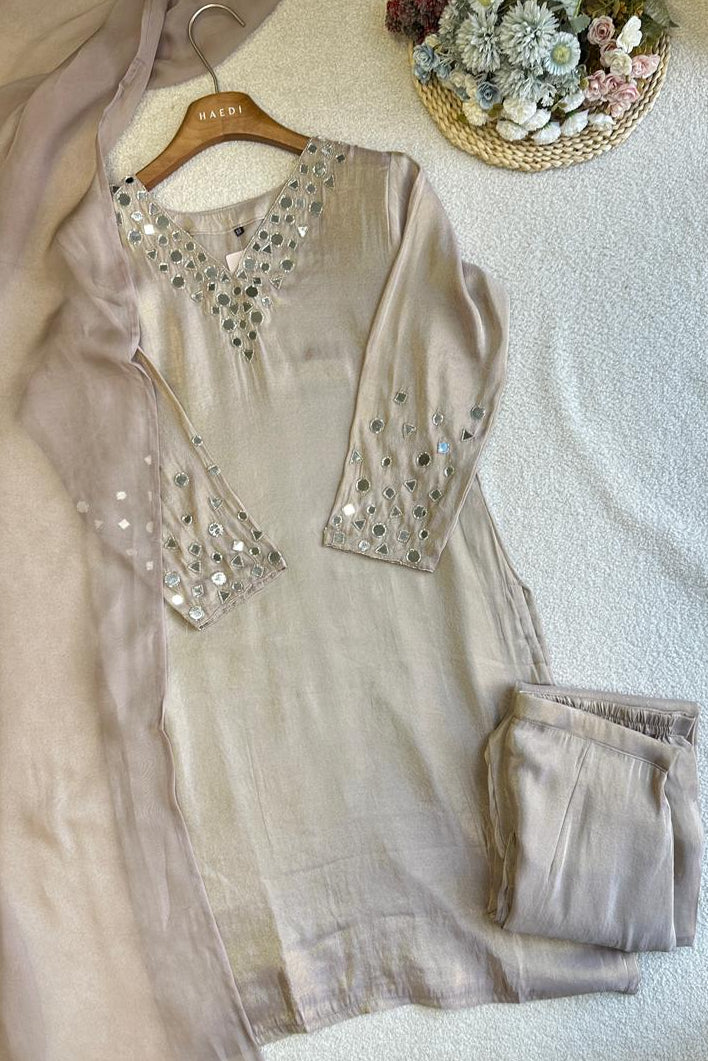 19371 Beautiful mirror worked suit