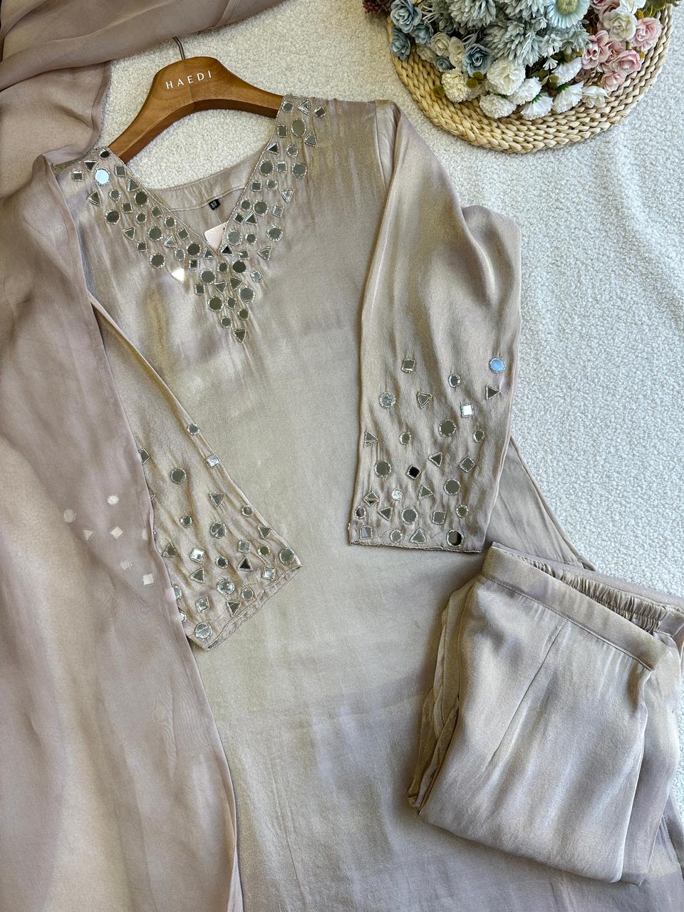 19371 Beautiful mirror worked suit