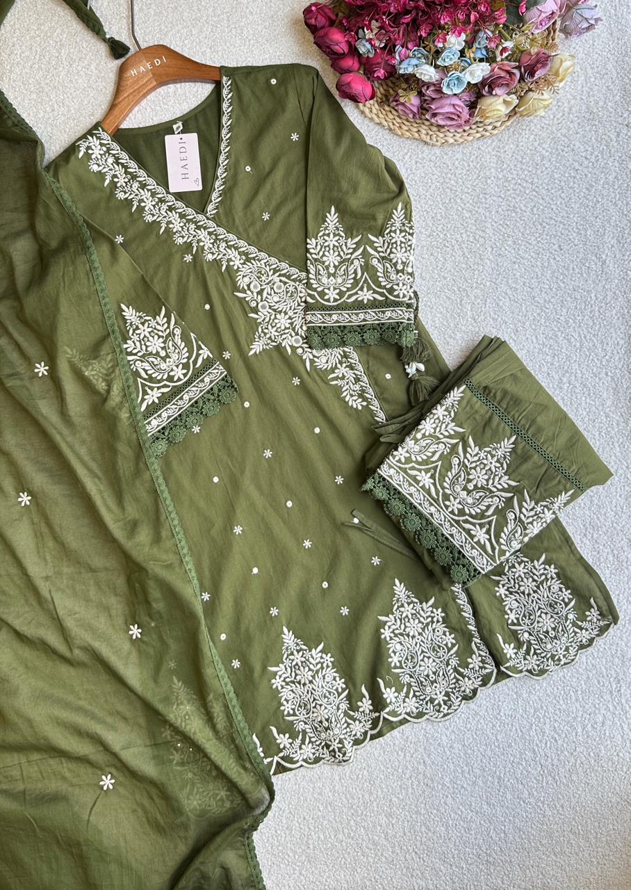 19276 Beautiful Embroidered Farshi suit