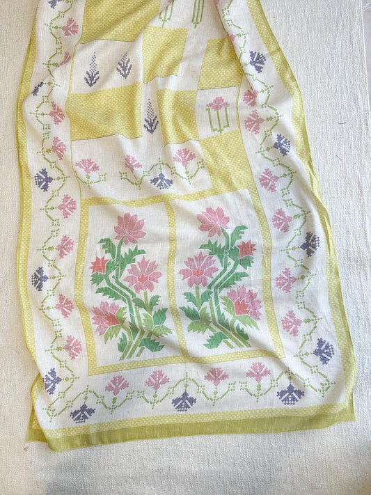19820 Beautiful cotton check suit