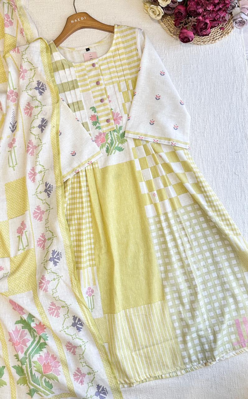 19820 Beautiful cotton check suit