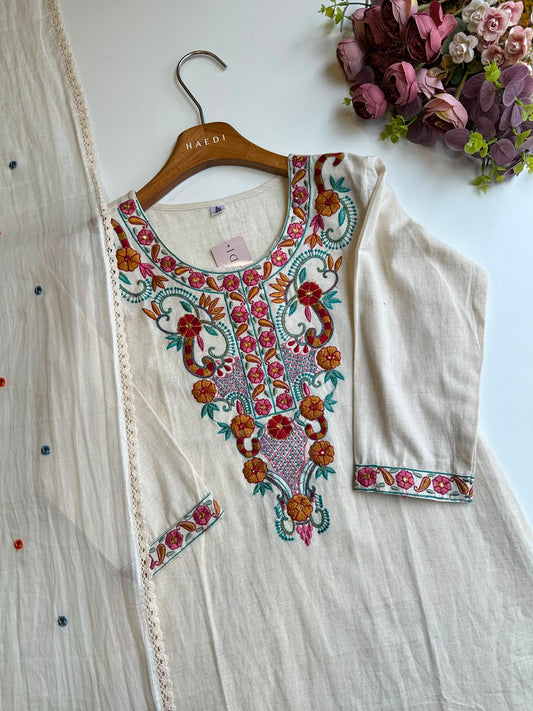 17992/ 18426 Embroidered suit