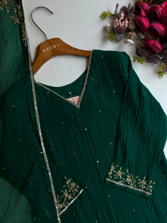 20611 Beautiful handworked mulchanderi suit