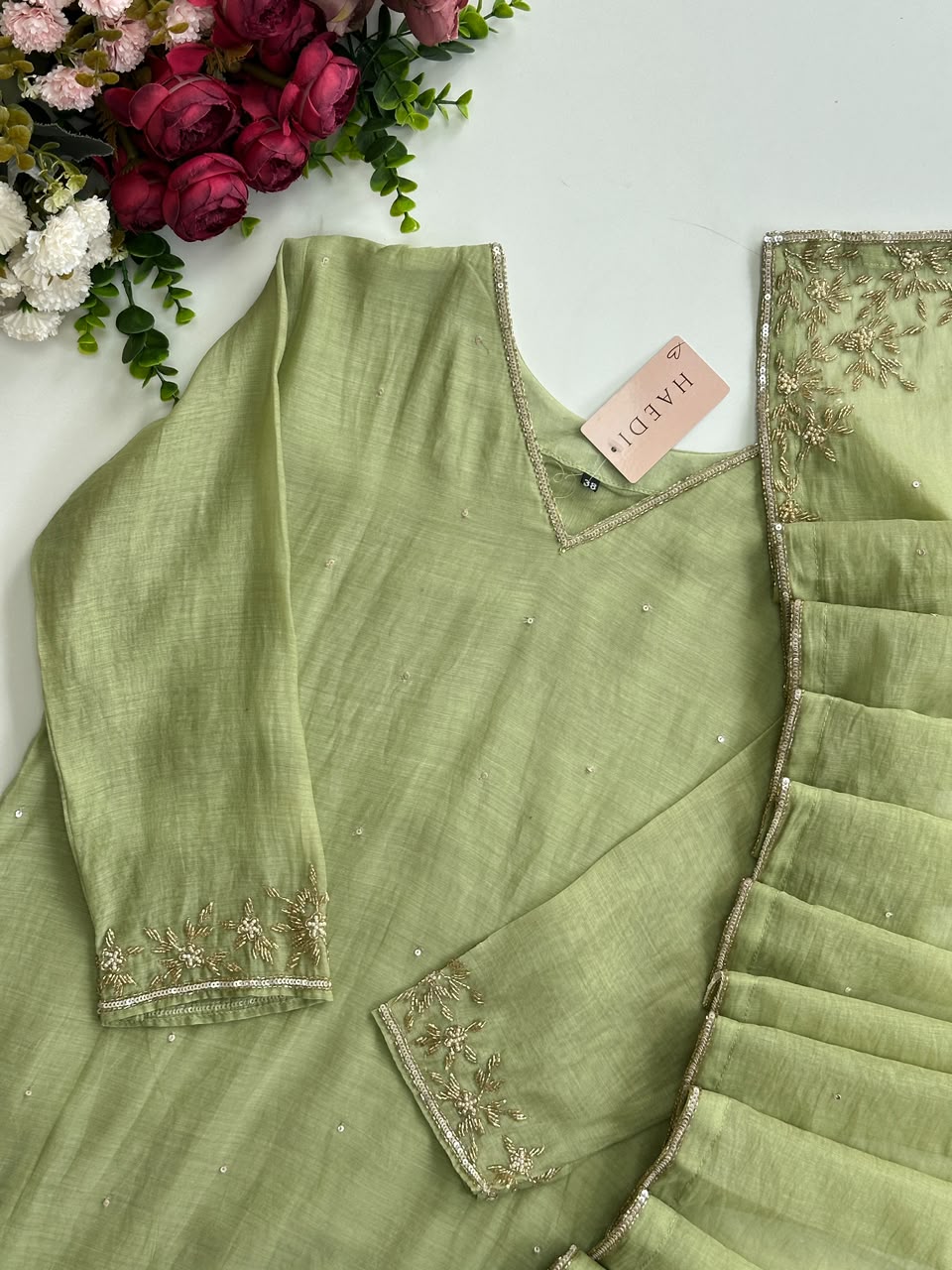 21030 Premium mulchanderi suit
