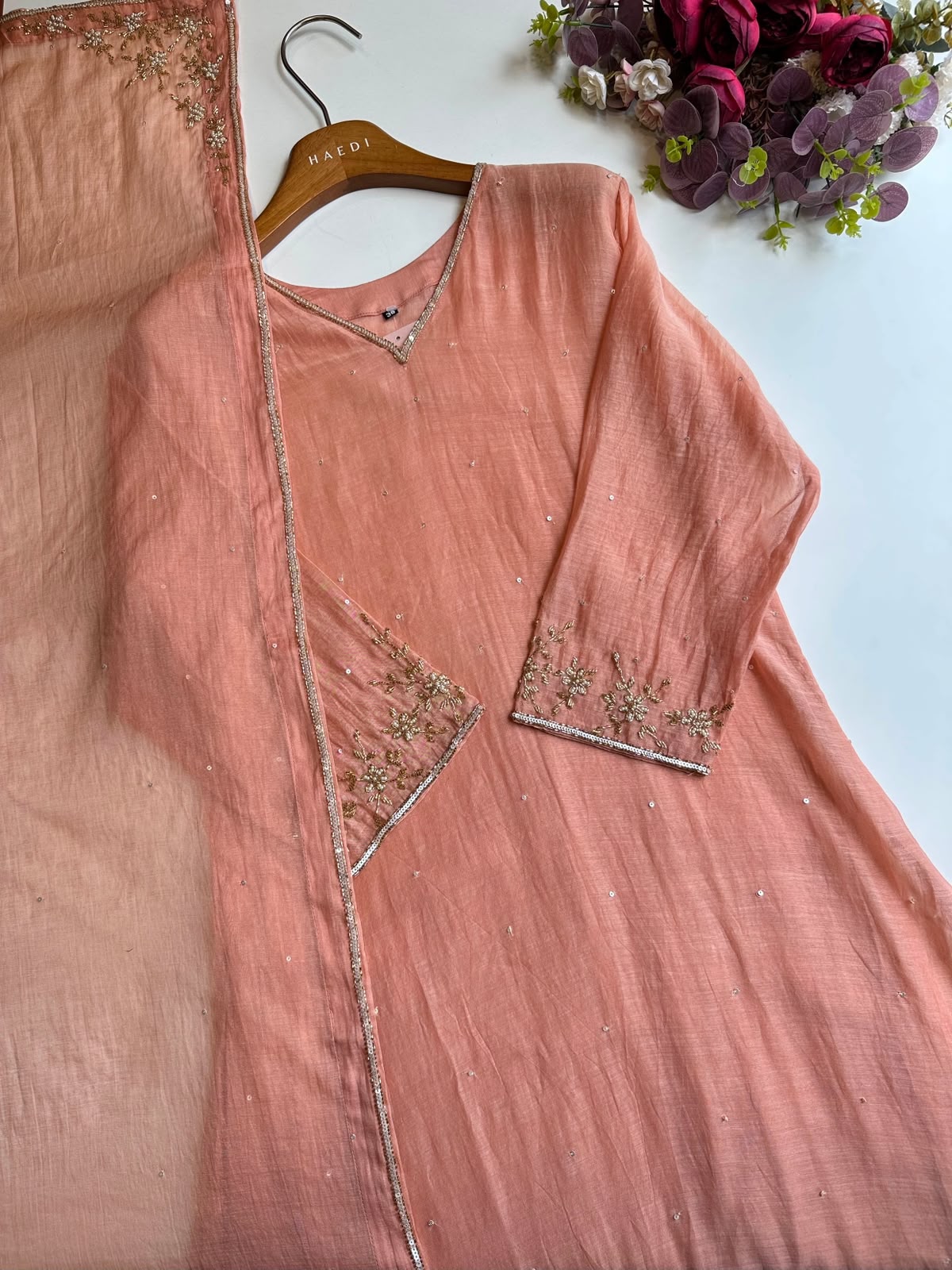 21030 Premium mulchanderi suit