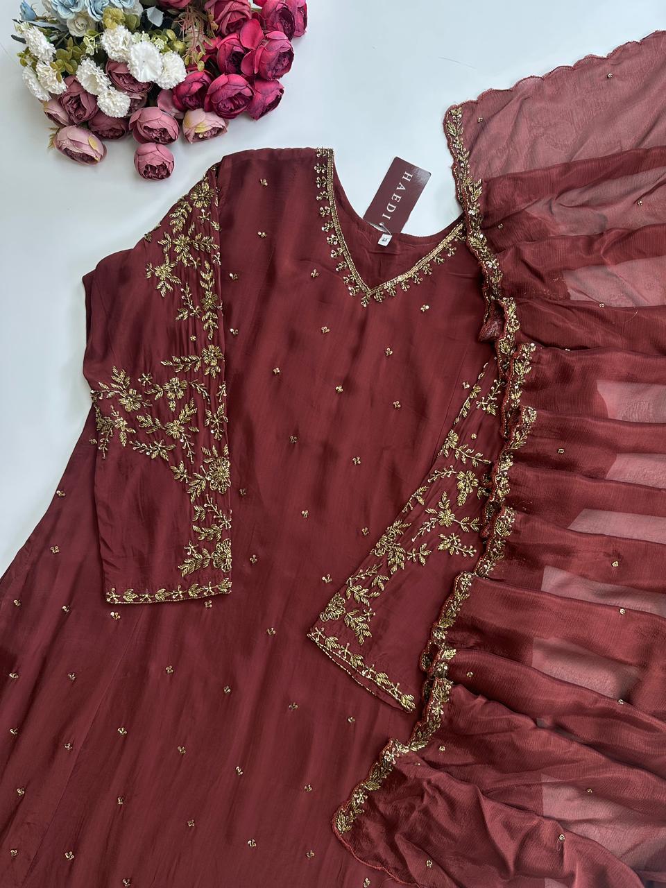 21137 Beautiful handworked suit