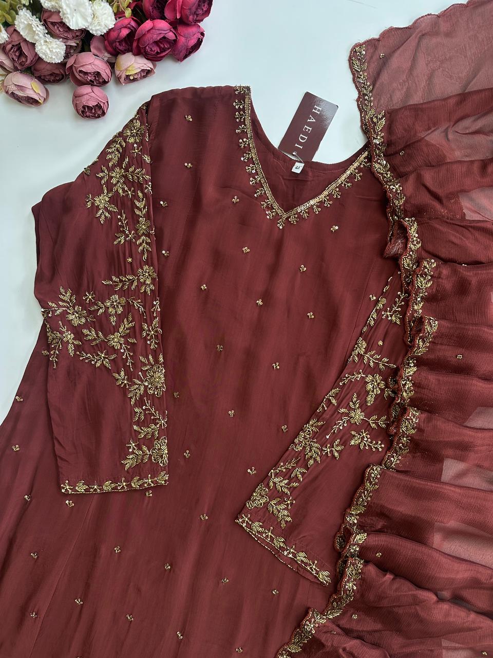 21137 Beautiful handworked suit